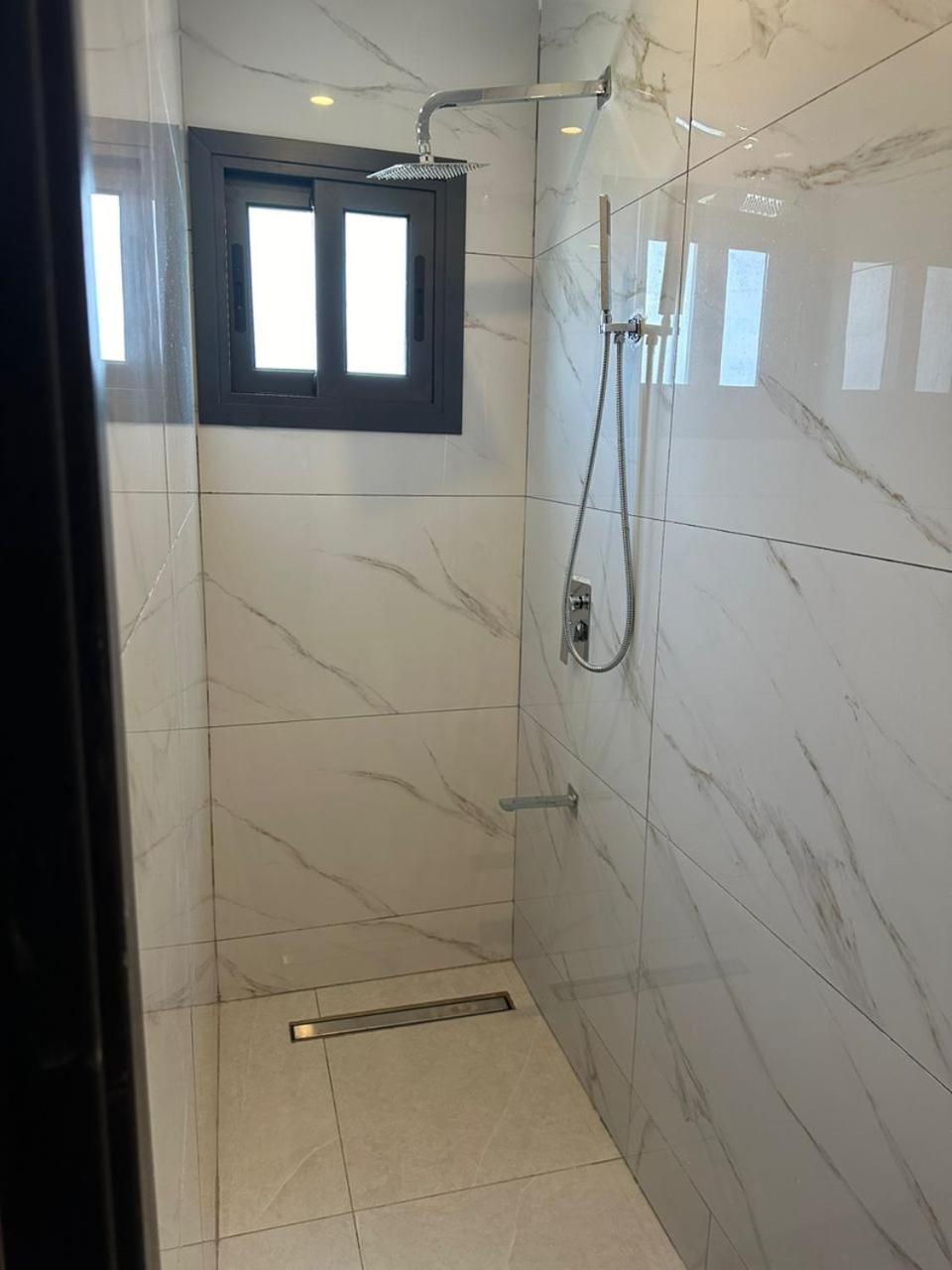 Luxueux Appartements - 2 Pieces Ou 4 Pieces - Quartiers Prises D'Almadies Et Ngor" Dakar Eksteriør bilde