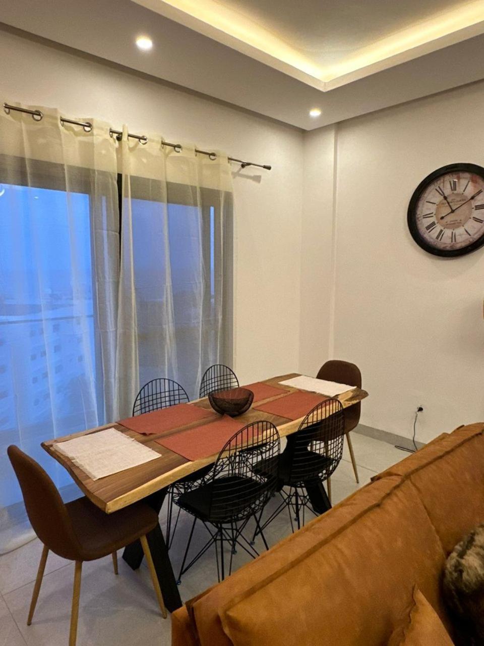 Luxueux Appartements - 2 Pieces Ou 4 Pieces - Quartiers Prises D'Almadies Et Ngor" Dakar Eksteriør bilde