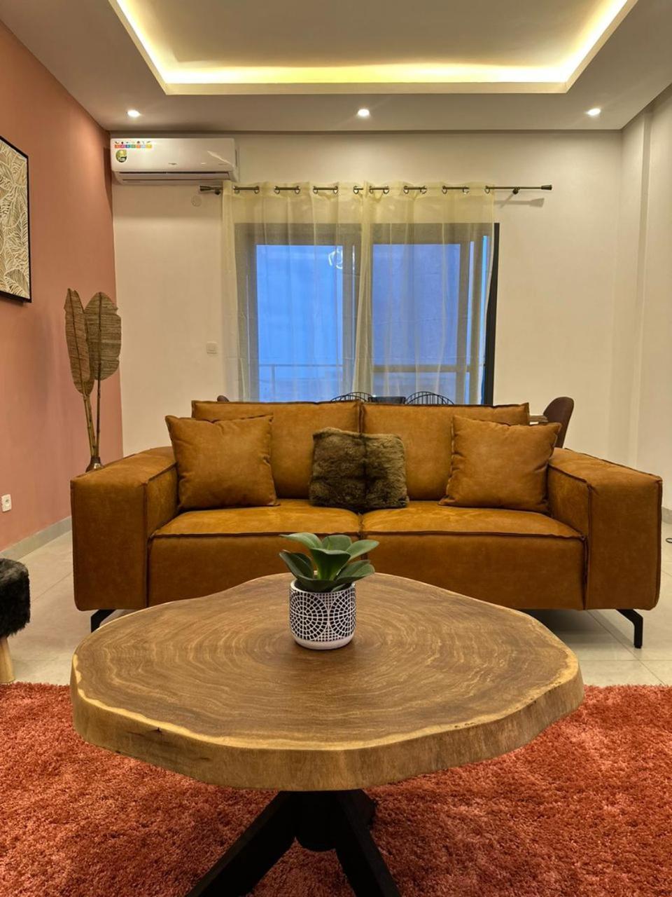 Luxueux Appartements - 2 Pieces Ou 4 Pieces - Quartiers Prises D'Almadies Et Ngor" Dakar Eksteriør bilde